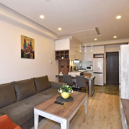 Home4You Apartments On Koghbatsi Yerevan Luaran gambar