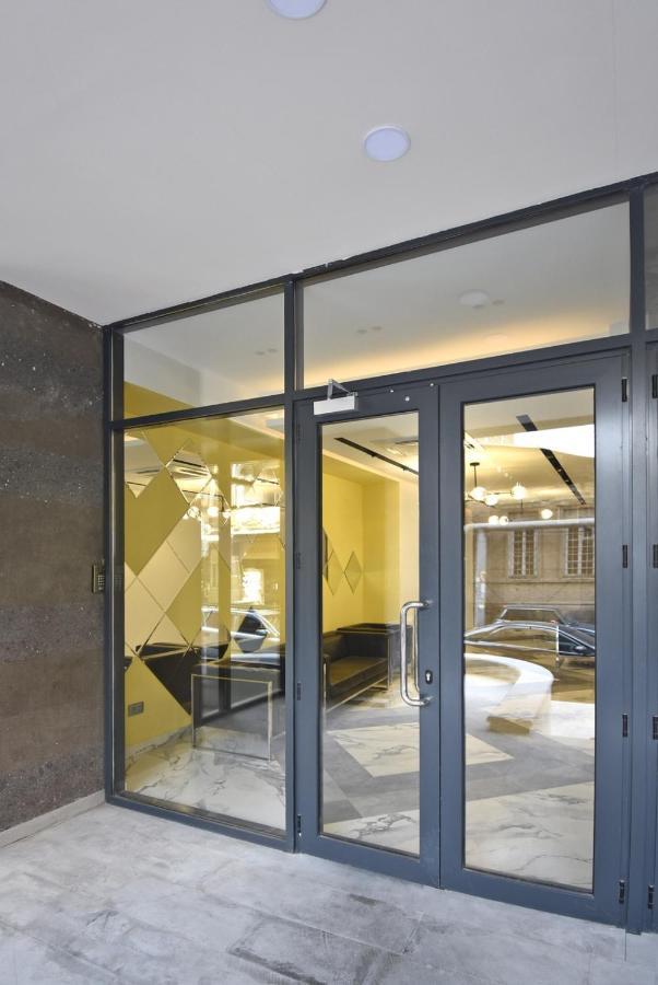 Home4You Apartments On Koghbatsi Yerevan Luaran gambar