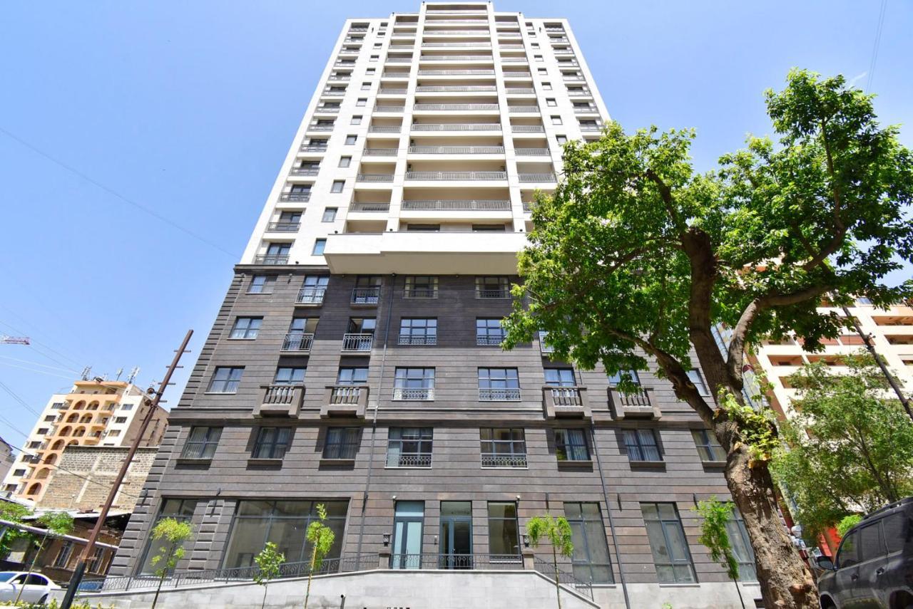 Home4You Apartments On Koghbatsi Yerevan Luaran gambar