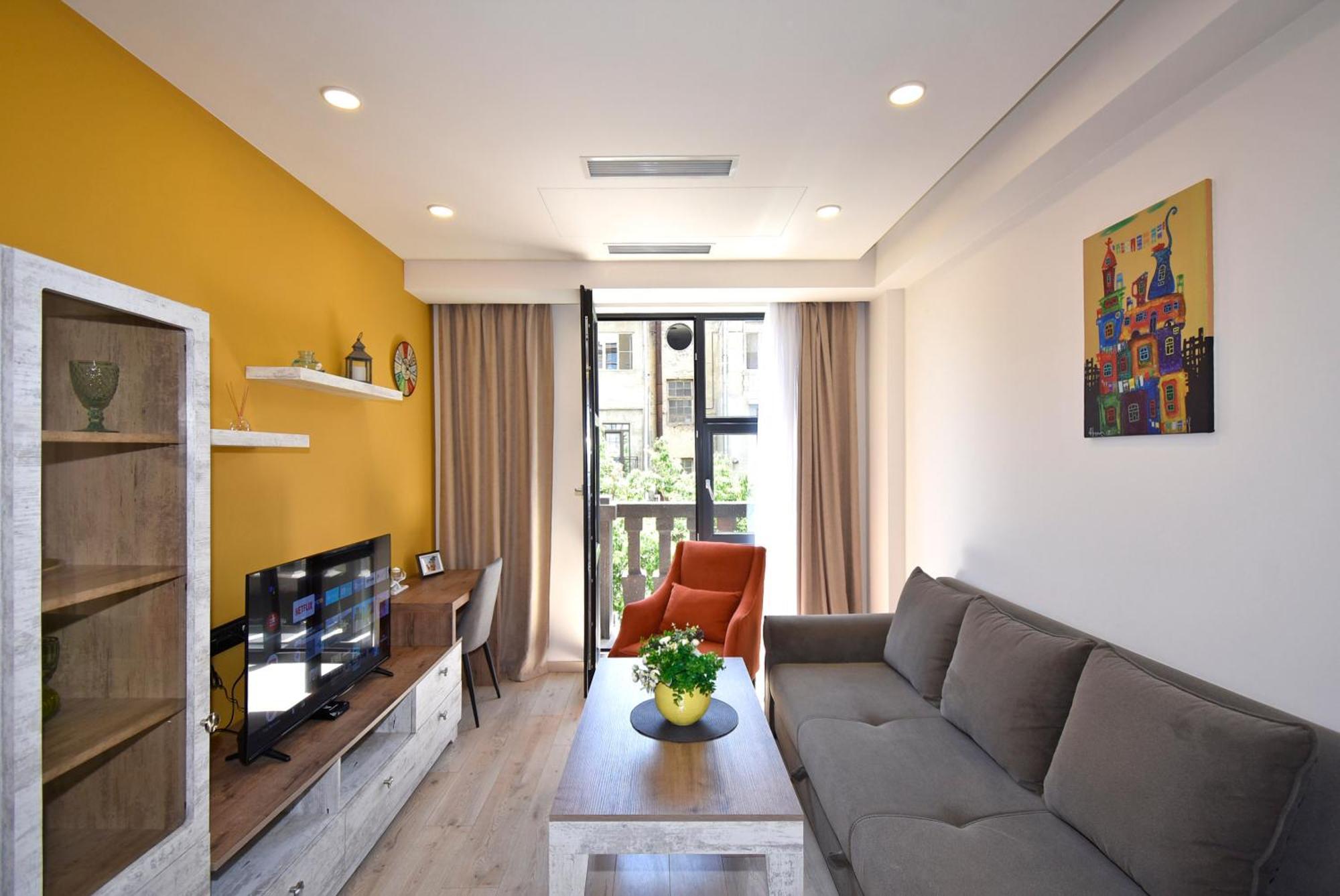 Home4You Apartments On Koghbatsi Yerevan Luaran gambar