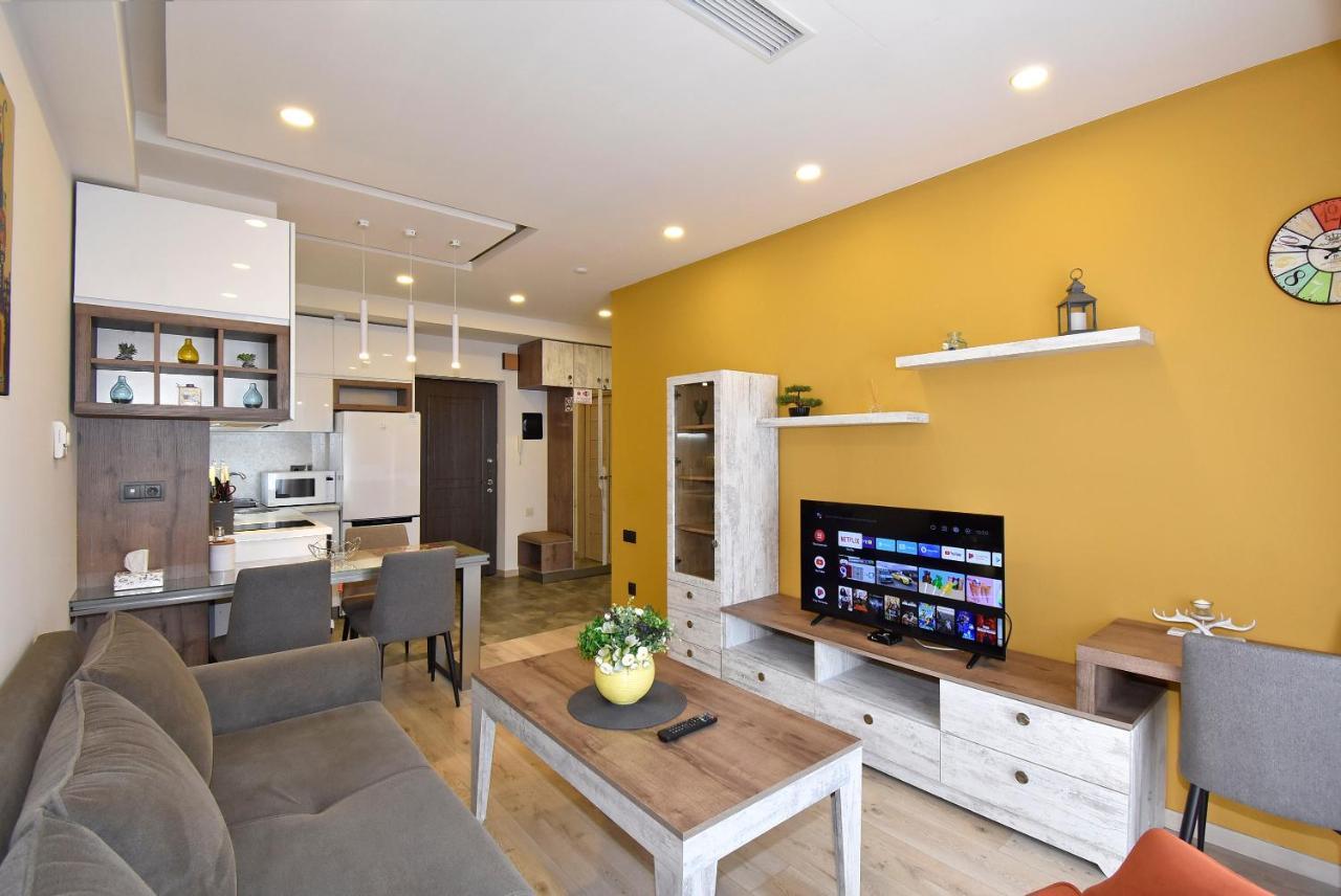 Home4You Apartments On Koghbatsi Yerevan Luaran gambar