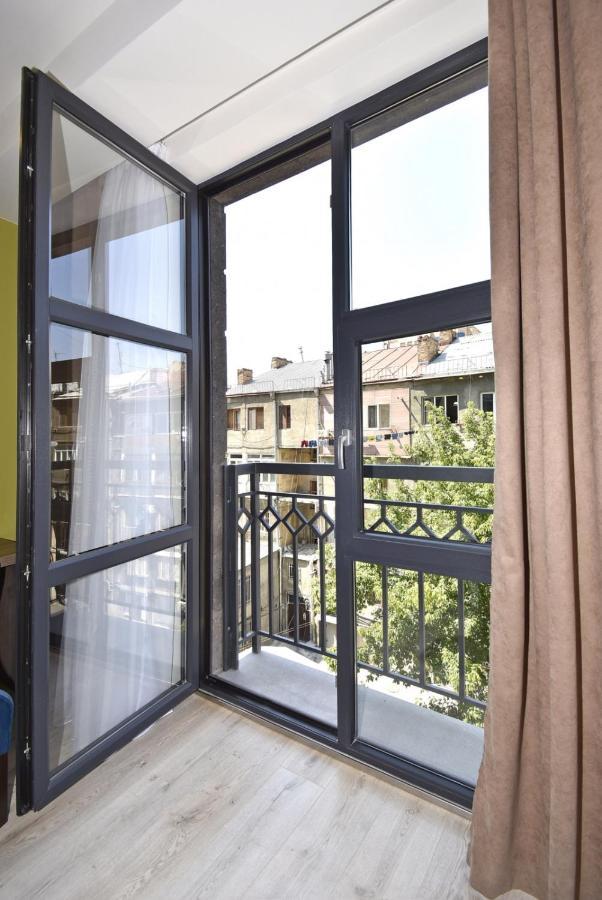 Home4You Apartments On Koghbatsi Yerevan Luaran gambar