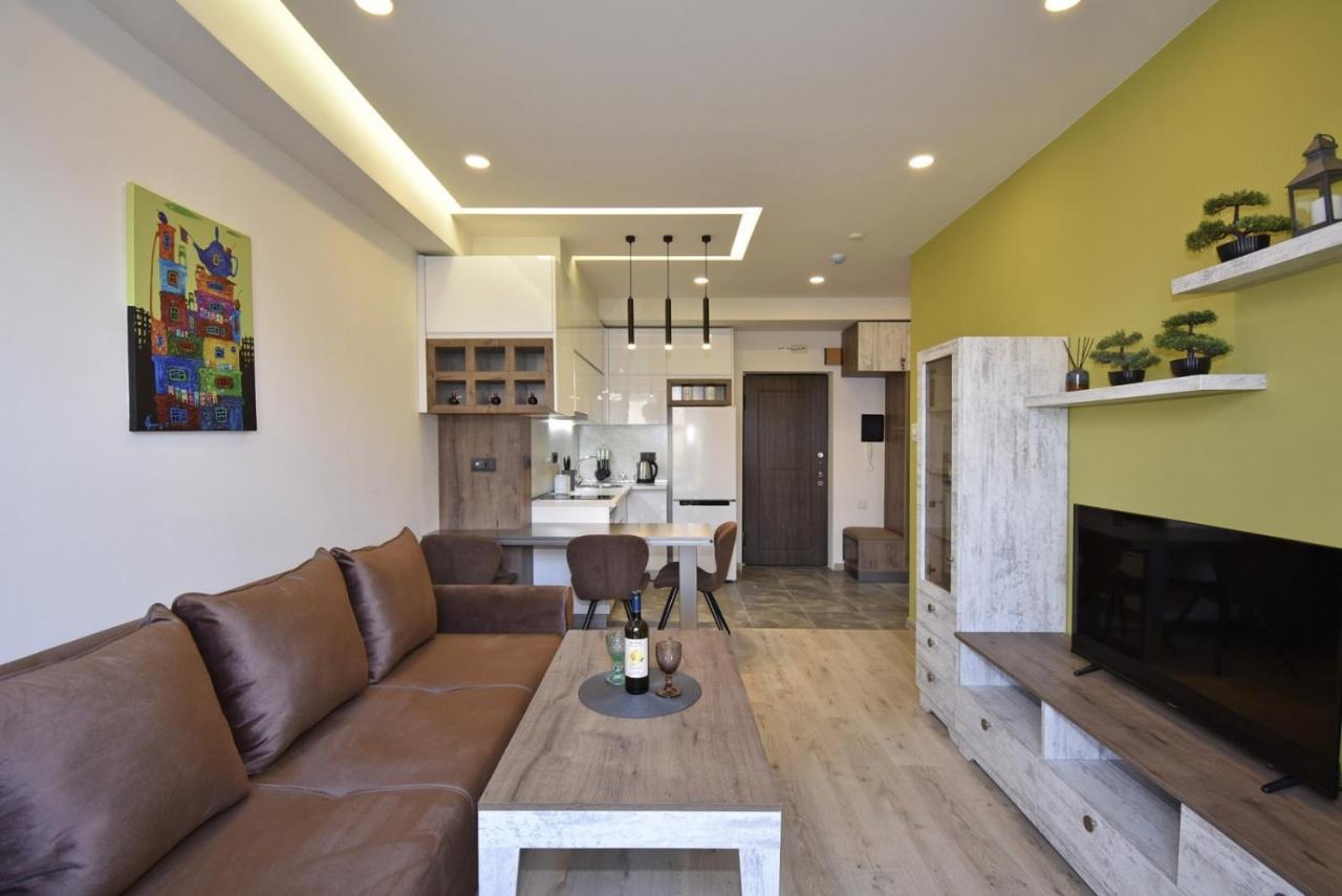 Home4You Apartments On Koghbatsi Yerevan Luaran gambar
